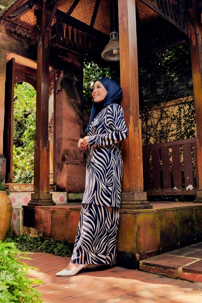 Aleesa Kurung Midnight Blue